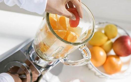 多喝水果汁好嗎?水果直接吃更好!