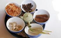 廚房佐料不一樣的用法：香油潤腸燥驅(qū)蛔蟲