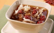 手腳冰涼的人飲食需要注意什么？