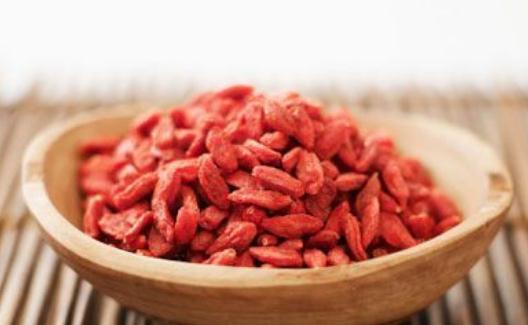 如何通過飲食來調理皮膚？