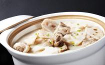 夏季健脾養胃湯飲：黃芪煲牛肚湯