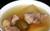 冬季女人5款養生湯 潤膚潤燥更養陰