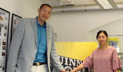 世界上最高的夫妻:夫妻身高相加4.2米