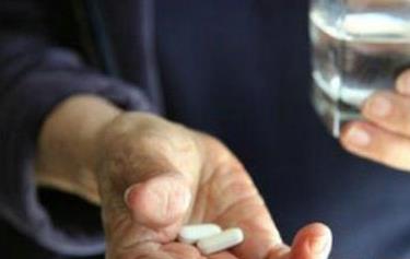 老人吃鈣片有四大注意事項