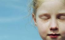 ?有人愿自瞎雙眼？美國一女子失明后稱從未如此快樂