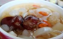 七種秋冬季滋陰潤燥養生湯的做法