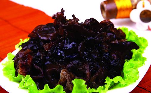 好臉色吃出來 氣色不好吃什么?