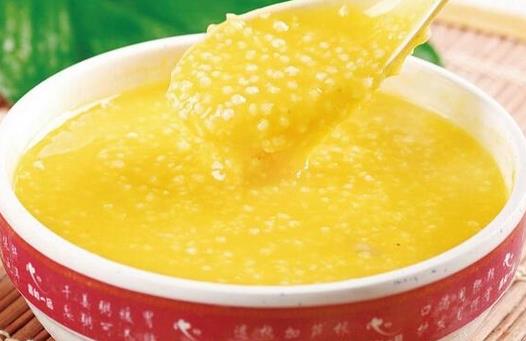 小米有什么養(yǎng)生功效？冬季吃小米養(yǎng)胃補腎