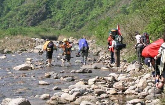 溯溪是什么意思?溯溪的好處