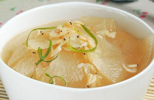 四款冬天養(yǎng)胃滋補(bǔ)的美味養(yǎng)生湯推薦