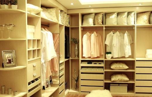 板式衣帽間應該如何保養與清潔?