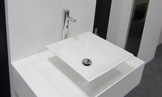 臺(tái)上藝術(shù)碗盆的保養(yǎng)與清潔方法