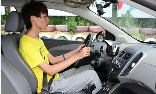 哪些保健活動(dòng)能讓有車族預(yù)防頸椎病