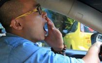 長時(shí)間開車時(shí)如何快速恢復(fù)精力