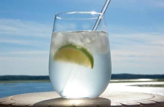 小蘇打水有什么功效?如何自制小蘇打水?