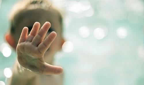 寶寶說“不” 該糾正還是保護？