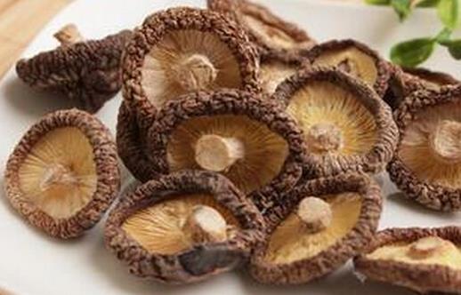 蘑菇養(yǎng)顏功效大 教你7種蘑菇的吃法