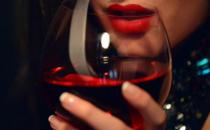 女性喝紅酒有什么好處？喝紅酒要注意什么？