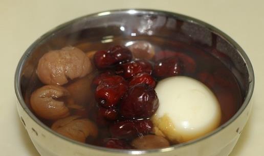 長期失眠吃什么好?教你食用桂圓治療失眠