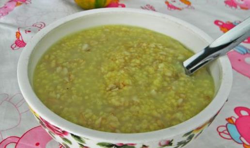 白領(lǐng)失眠吃什么好?8種助眠飲品推薦