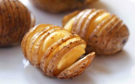 老年人失眠怎么辦?正確飲食幫助緩解失眠