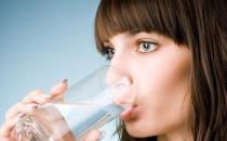 上班族怎么健康喝水 飲水機的千滾水能喝嗎？