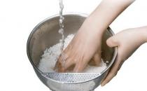 小心把米的營養洗掉了 告訴你洗米誤區