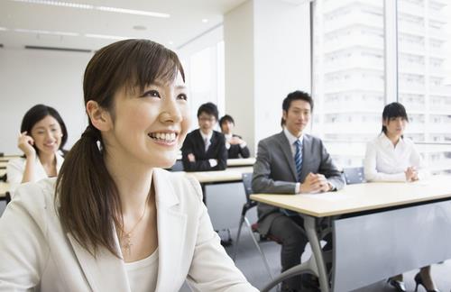 白領女性遭遇中層危機