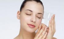 睡前的美容護膚法