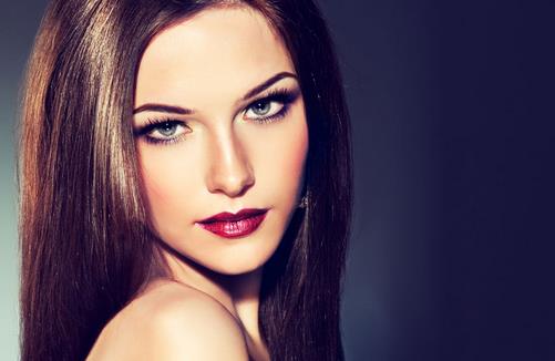 女人頭發干燥分叉怎么辦