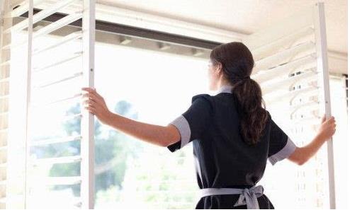 老人冬天怕冷怎么辦？開窗透氣可御寒