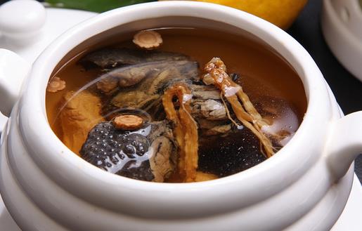 常喝5款養顏湯 紅潤臉色喝出來