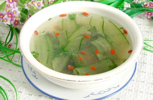 養(yǎng)顏祛斑湯:美人臉上怎能有斑