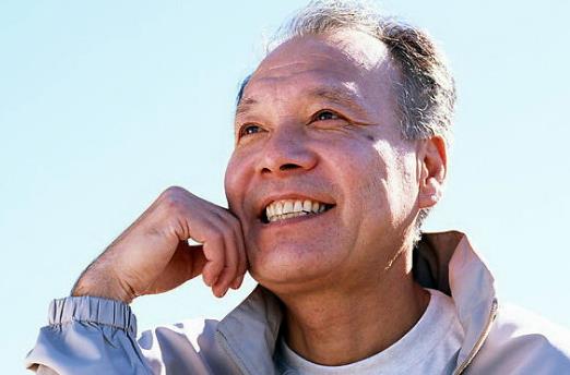 老年人保持快樂有四個絕招