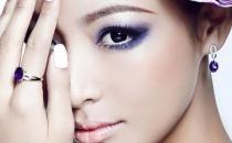 兩款時尚妝容展現高貴氣質