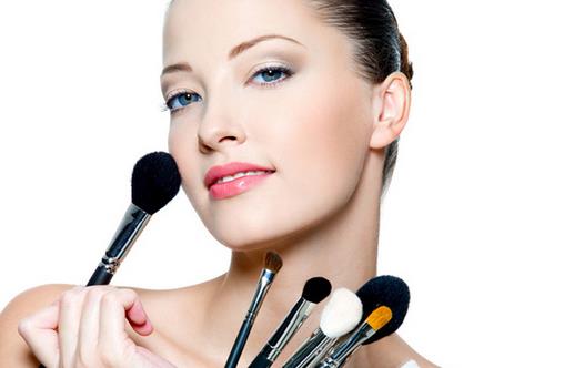 美妝工具:眉筆好還是眉粉好