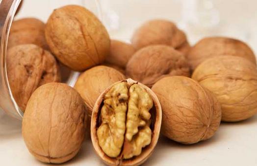 吃核桃可以美容嗎？吃核桃好處與禁忌盤點(diǎn)