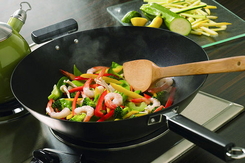 營(yíng)養(yǎng)專家教你炒菜時(shí)如何正確“放”水
