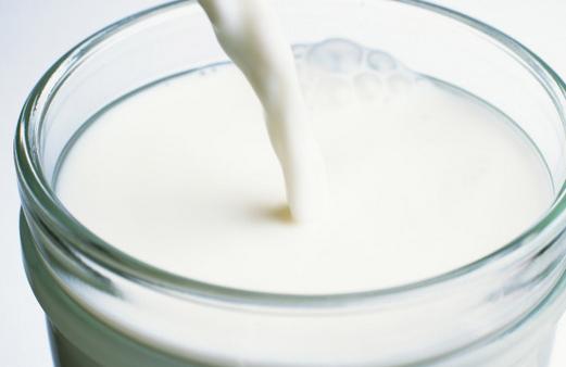 女性睡前吃五大食物養(yǎng)顏又助眠