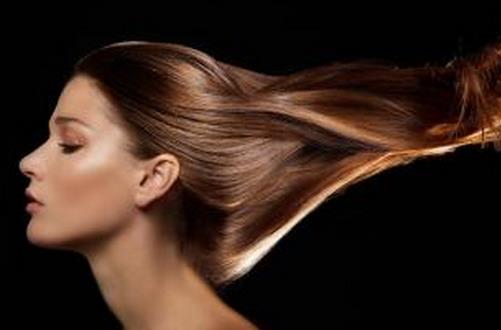 先護發(fā)再洗發(fā)減少頭發(fā)靜電