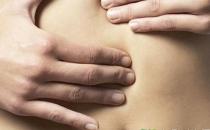 老人揉肚子緩解便秘？