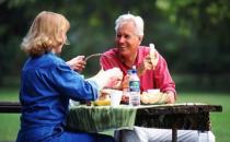 老人飲食應遵循十個原則