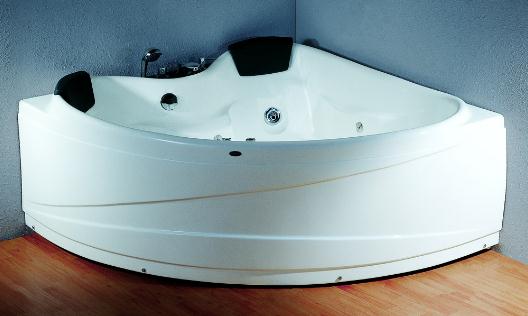 竅門清洗浴缸的方法:用舊報(bào)紙擦拭