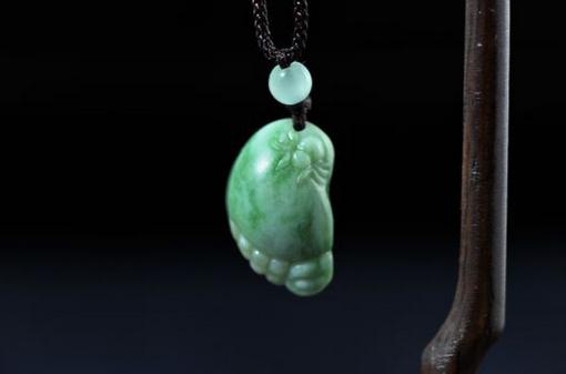 獨山玉的種類有哪些？獨山玉的鑒別方法