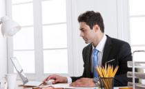 在職場(chǎng)混千萬(wàn)別做“職場(chǎng)嬰兒”