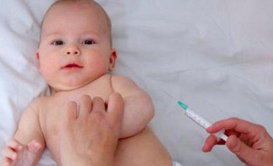 寶寶打預防針