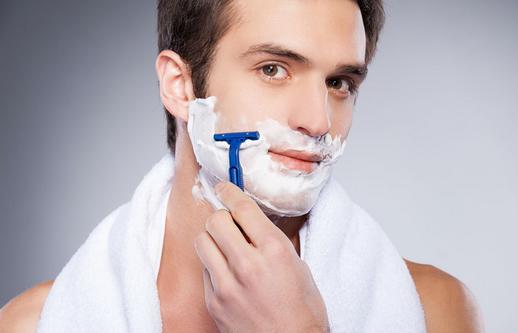 你刮胡子時會疼嗎 這可能是一種病