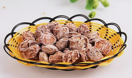 辦公室零食話梅和橄欖沒那么健康