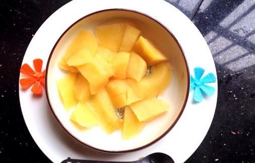 哪些水果可以蒸著吃?蒸梨可潤肺