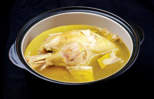 燉雞湯啥時候放鹽?